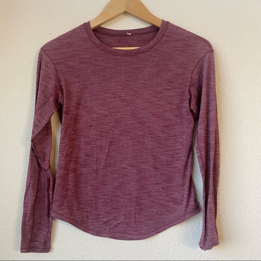 Lululemon Athletica long sleeve shirt